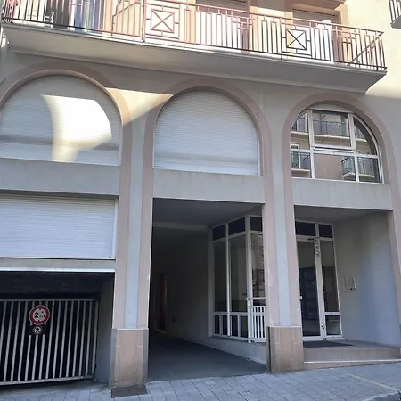 Centre Avec Parking Et Vue Montagne - Fr-1-812-8 Cauterets